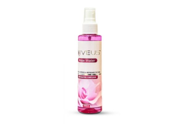 Niveus Rose Water